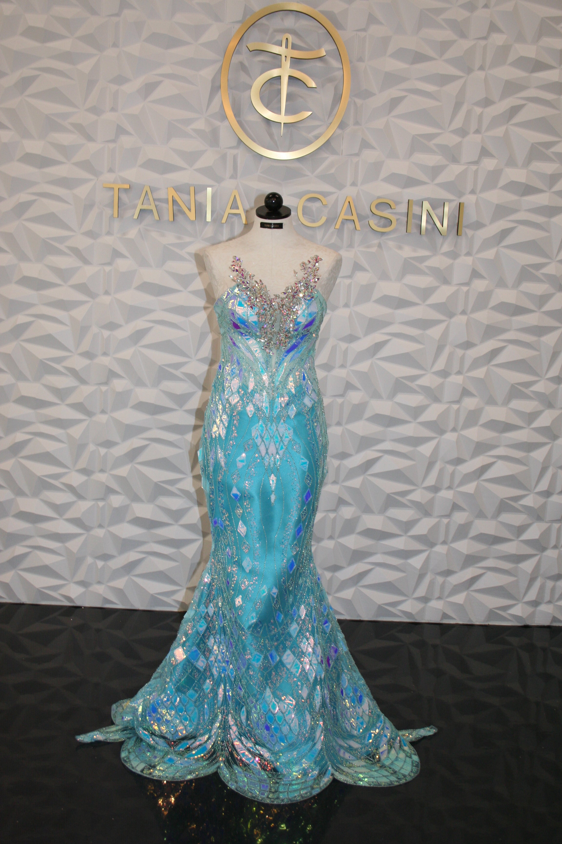 blue ariel dress Iridescent – Tania Casini disney ariel teal dress Winona Ryder Pays Homage STORE: CM-ROS-STR Blue Sequin Dress Princess Color:cinnamon